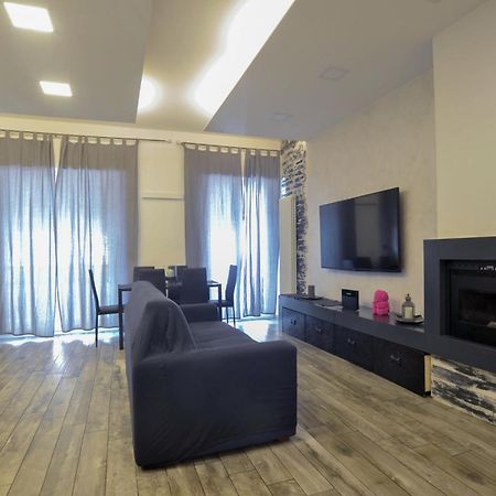Casa Rosa Lucia Centrale Con Parcheggio Sanremo Bagian luar foto