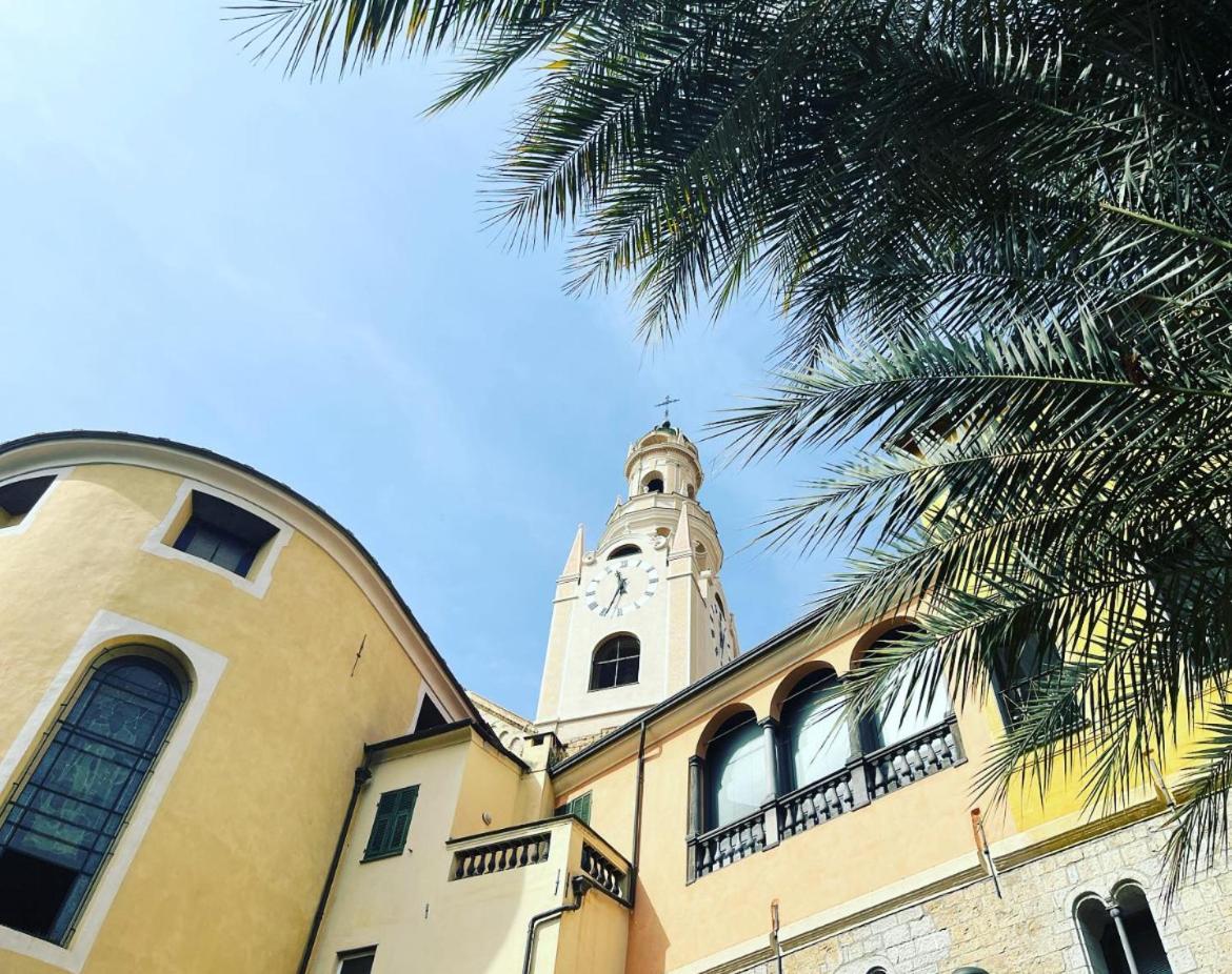 Casa Rosa Lucia Centrale Con Parcheggio Sanremo Bagian luar foto